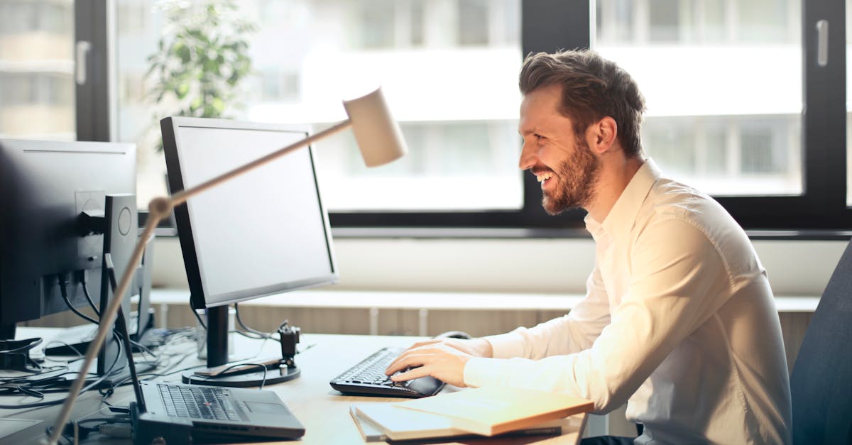 The Importance of Insurance in Laptop Screen Replacement Costs