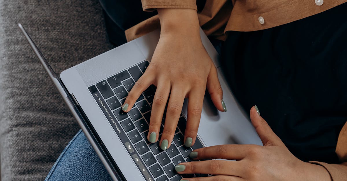 Understanding Labour Costs in Laptop Screen Replacement Services