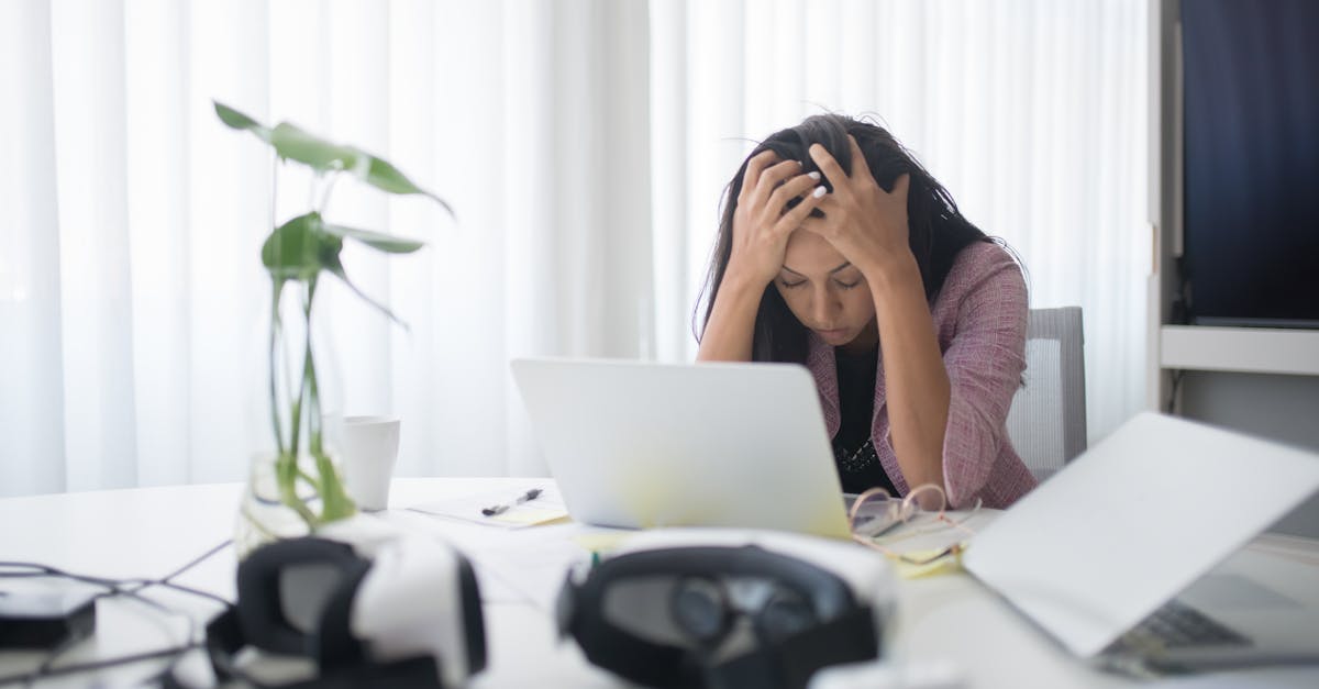 Understanding the Benefits of 2-in-1 Laptop Screens for Versatile Use